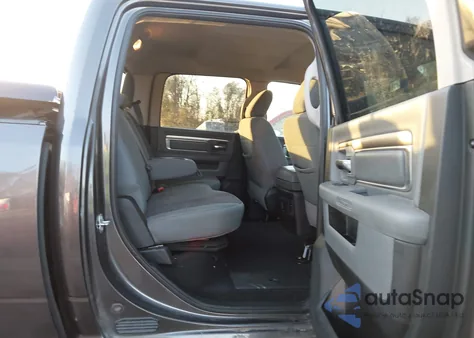 2018 Ram 1500 Big Horn 4X4 5'7 Box из США, поврежденный, VIN 3C6RR7LT6JG198244